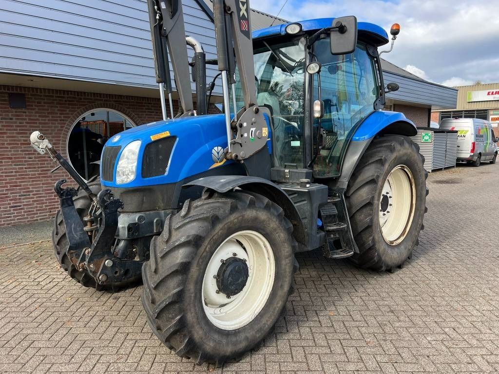 New Holland T 6.155 - Máy cày: hình 2 New Holland T 6.155 - Máy cày: hình 2