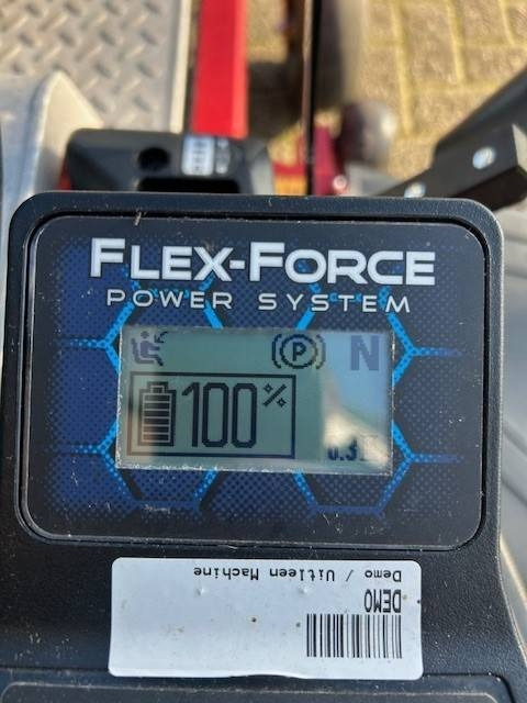 Toro eMR 4275 - Máy cắt cỏ vườn: hình 3 Toro eMR 4275 - Máy cắt cỏ vườn: hình 3