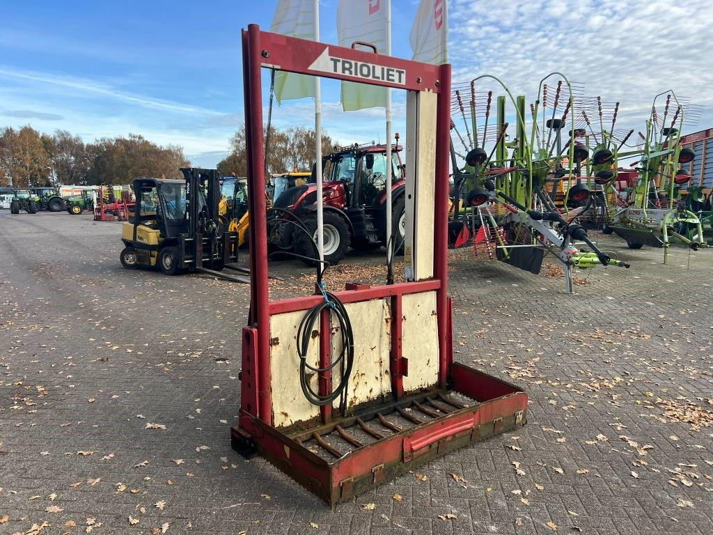 Trioliet TU 195 Kuilvoersnijder - Trang thiết bị gia súc: hình 4 Trioliet TU 195 Kuilvoersnijder - Trang thiết bị gia súc: hình 4