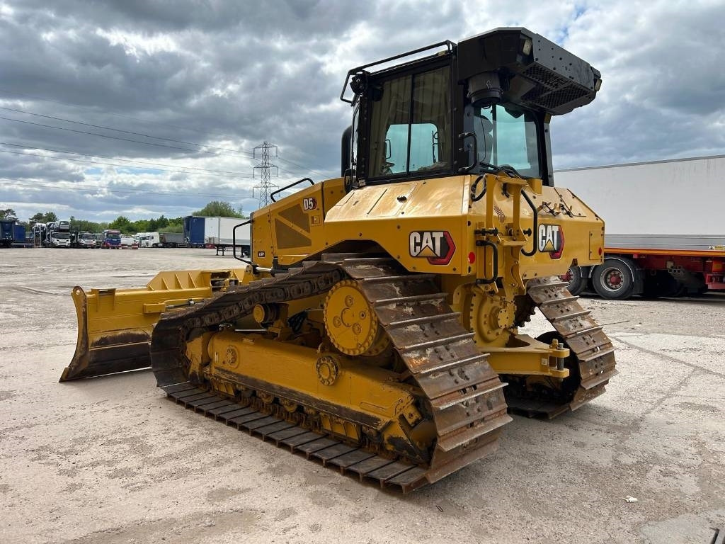 CAT D 5 LGP - Máy ủi: hình 4 CAT D 5 LGP - Máy ủi: hình 4