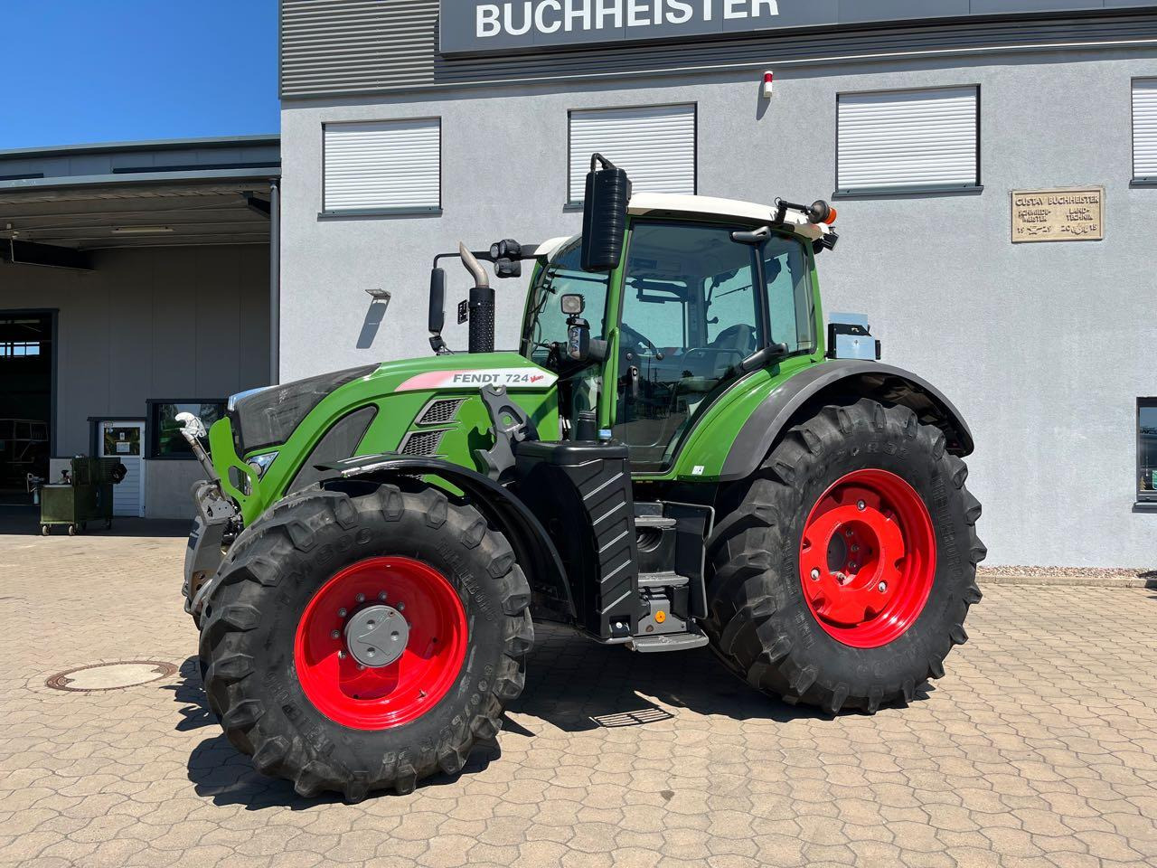 Fendt 724 Vario S4 - Máy cày: hình 1 Fendt 724 Vario S4 - Máy cày: hình 1
