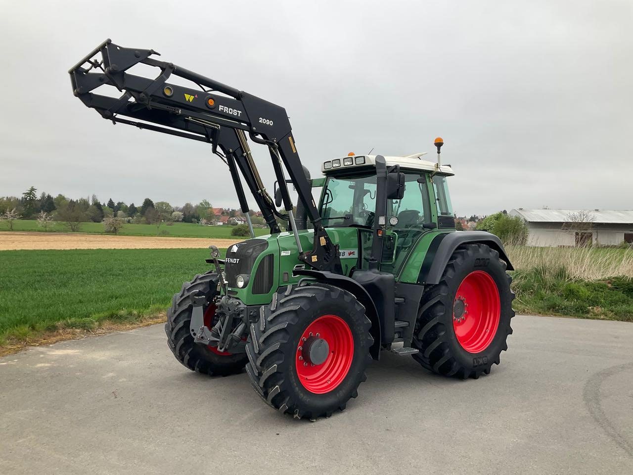 Fendt Vario 818 - Máy cày: hình 1 Fendt Vario 818 - Máy cày: hình 1