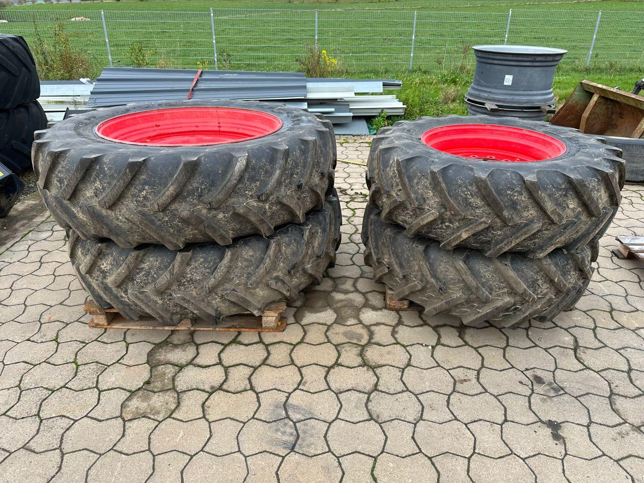 Firestone Komplettsatz 420/85 R30 + 460/85 R42 - Lốp: hình 1 Firestone Komplettsatz 420/85 R30 + 460/85 R42 - Lốp: hình 1