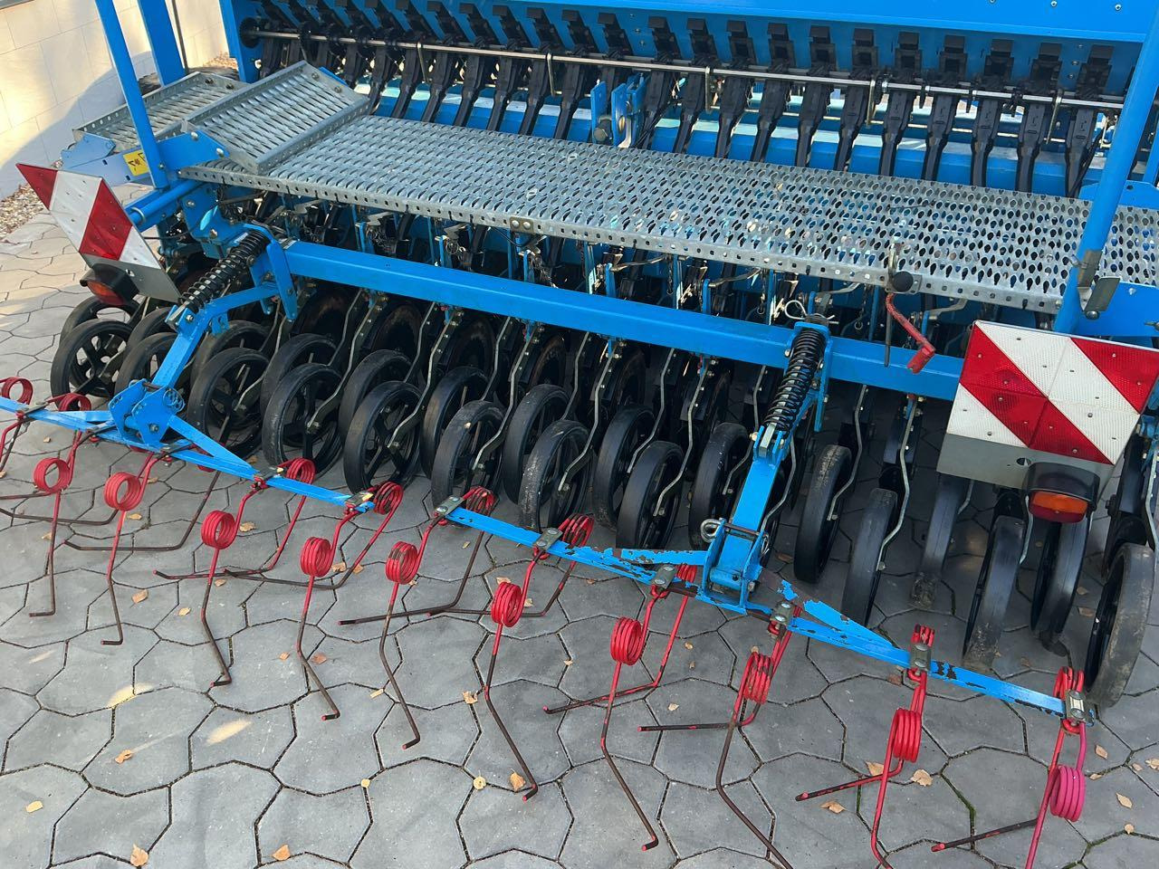Lemken Saphir 7/300 DS - Máy gieo hạt liên hợp: hình 4 Lemken Saphir 7/300 DS - Máy gieo hạt liên hợp: hình 4