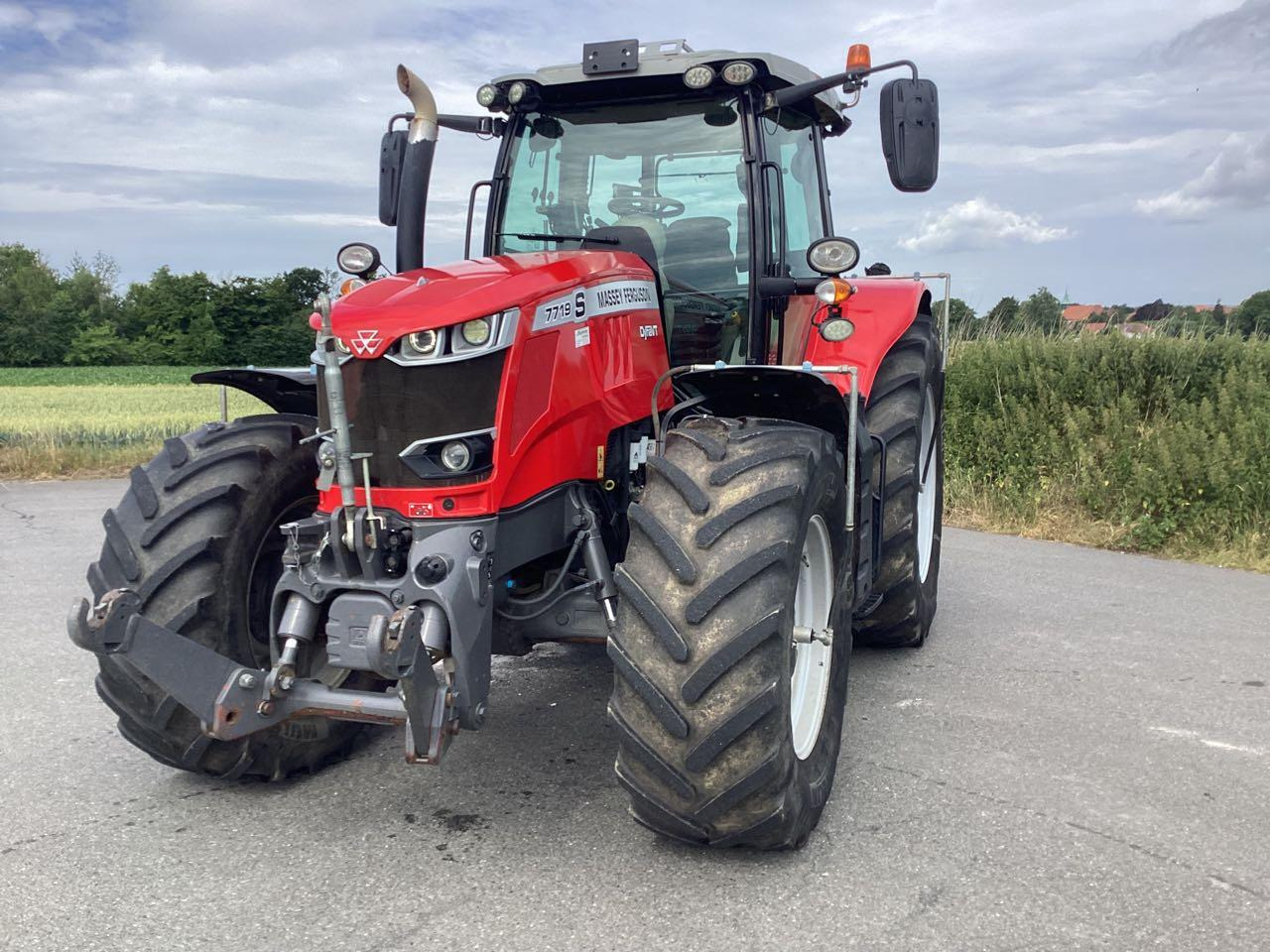 Massey Ferguson 7719 Exclusive Dyna VT - Máy cày: hình 1 Massey Ferguson 7719 Exclusive Dyna VT - Máy cày: hình 1