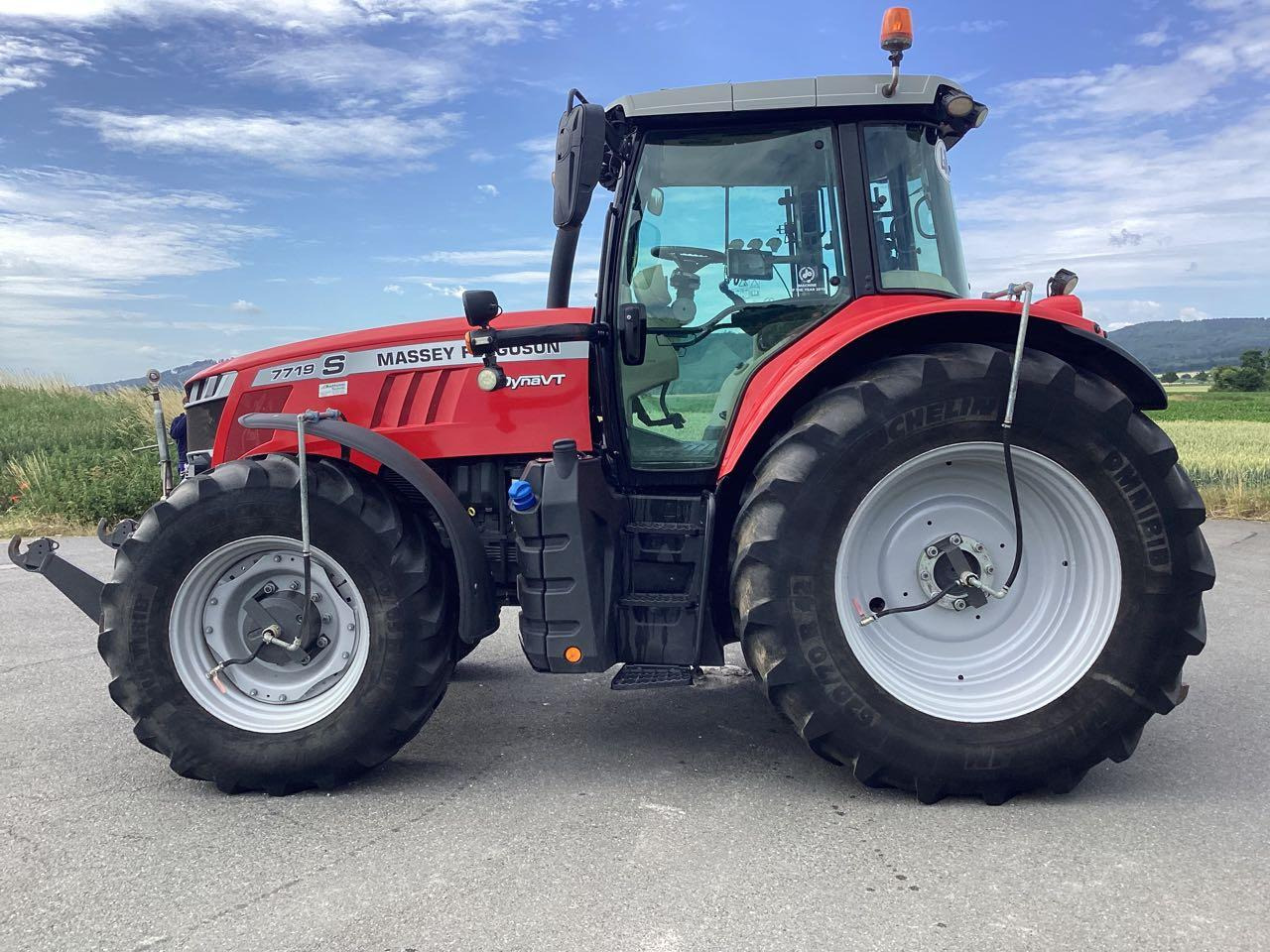 Massey Ferguson 7719 Exclusive Dyna VT - Máy cày: hình 2 Massey Ferguson 7719 Exclusive Dyna VT - Máy cày: hình 2