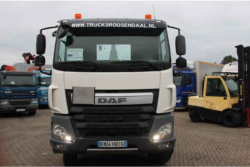 DAF CF 510 + 8X4 + SPRING SUSPENSION + MANUAL + EURO 6 - Xe tải nâng móc: hình 5 DAF CF 510 + 8X4 + SPRING SUSPENSION + MANUAL + EURO 6 - Xe tải nâng móc: hình 5