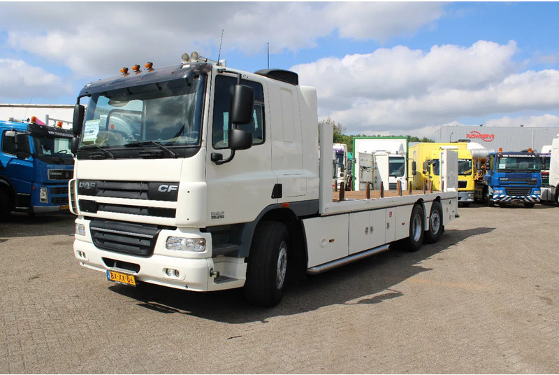 DAF CF 75 .310 + 6X2 + EURO 5 - Xe tải thùng lửng/ Phẳng: hình 2 DAF CF 75 .310 + 6X2 + EURO 5 - Xe tải thùng lửng/ Phẳng: hình 2