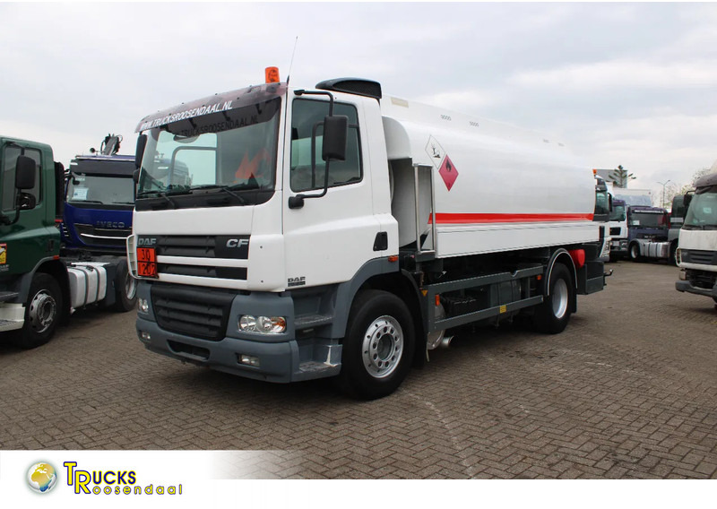 DAF CF 85.430 + PUMP/METERS + 4 COMPART / 15.000 LITER + COMPLETE SYSTEM WORKING - Xe bồn: hình 1 DAF CF 85.430 + PUMP/METERS + 4 COMPART / 15.000 LITER + COMPLETE SYSTEM WORKING - Xe bồn: hình 1