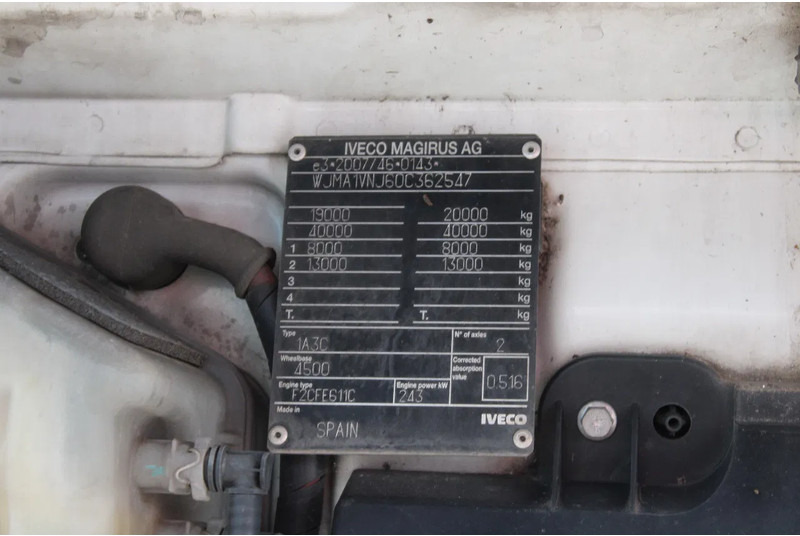 Iveco Stralis 330 + EURO 6 + NICE TRUCK + 19T - Xe tải hộp: hình 3 Iveco Stralis 330 + EURO 6 + NICE TRUCK + 19T - Xe tải hộp: hình 3