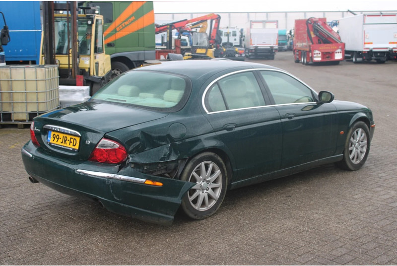 Jaguar S-TYPE 3.0 V6 EXECUTIVE +EURO 3 - Sedan: hình 5 Jaguar S-TYPE 3.0 V6 EXECUTIVE +EURO 3 - Sedan: hình 5