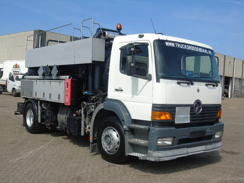 Mercedes-Benz Atego 1923 + 8.800 liter INOX + complete pump/tipper/functional + EURO 2 - Xe tải chân không: hình 4 Mercedes-Benz Atego 1923 + 8.800 liter INOX + complete pump/tipper/functional + EURO 2 - Xe tải chân không: hình 4
