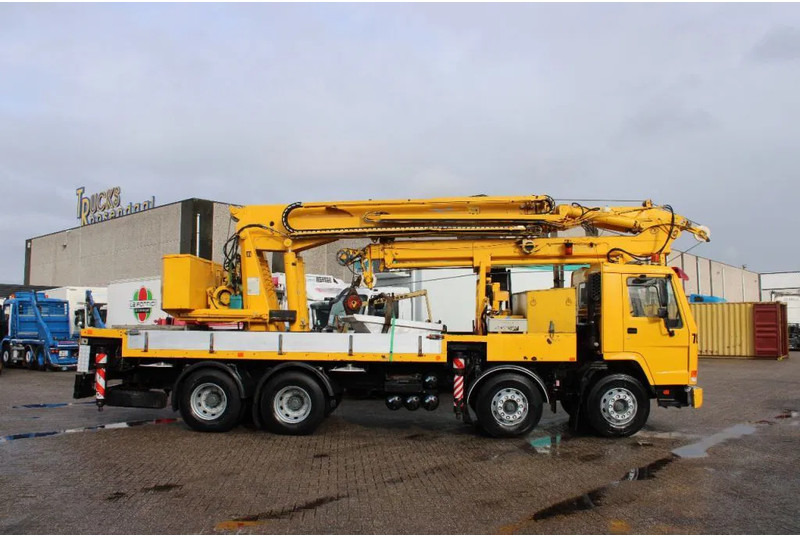 Volvo FL10 8X4 + GROMACH 34 mtr. + EURO 2 - Xe cẩu tự hành: hình 5 Volvo FL10 8X4 + GROMACH 34 mtr. + EURO 2 - Xe cẩu tự hành: hình 5