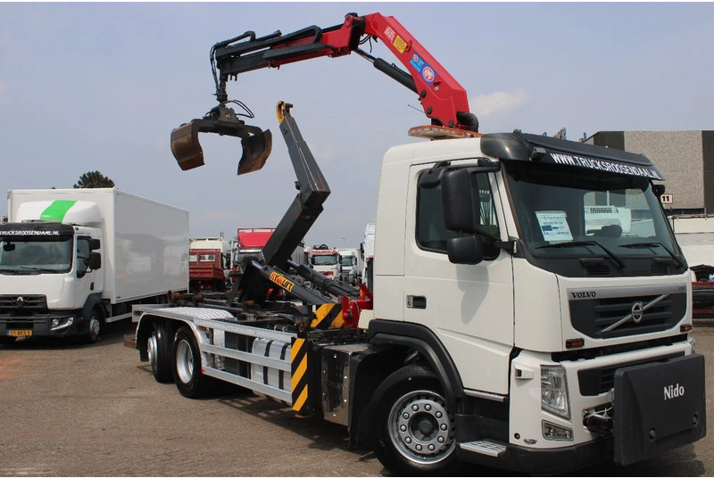 Volvo FM 330 + HMF 1035 + HOOKSYTEM HYVA + EURO 5 + 6X2 - Xe tải hệ thống cáp, Xe cẩu tự hành: hình 2 Volvo FM 330 + HMF 1035 + HOOKSYTEM HYVA + EURO 5 + 6X2 - Xe tải hệ thống cáp, Xe cẩu tự hành: hình 2