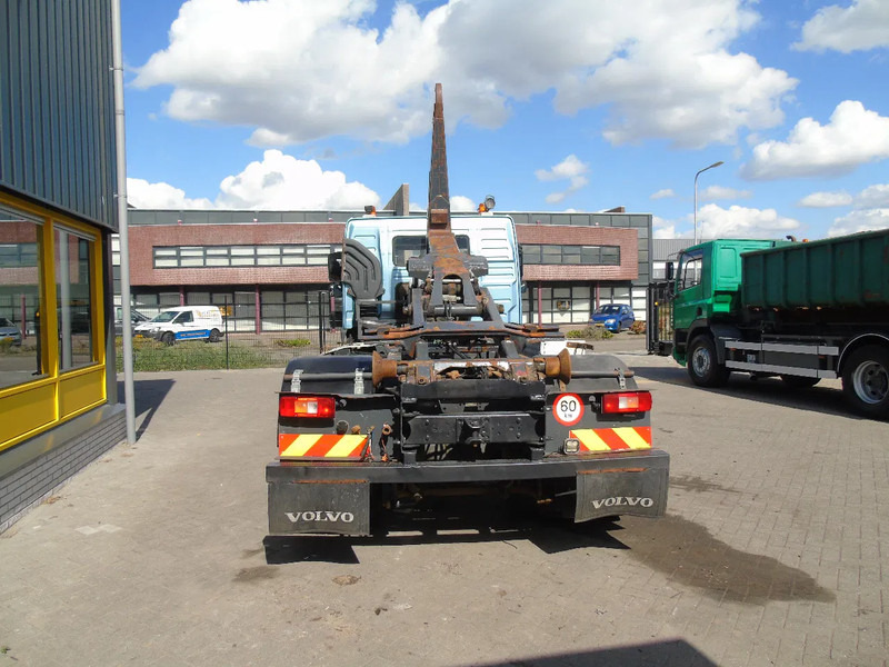 Volvo FM 340 + MANUAL + 19T - Xe tải nâng móc: hình 4 Volvo FM 340 + MANUAL + 19T - Xe tải nâng móc: hình 4