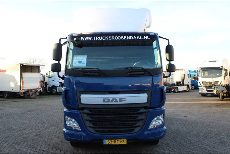 DAF CF 370 + EURO 6 - Xe đầu kéo: hình 2 DAF CF 370 + EURO 6 - Xe đầu kéo: hình 2