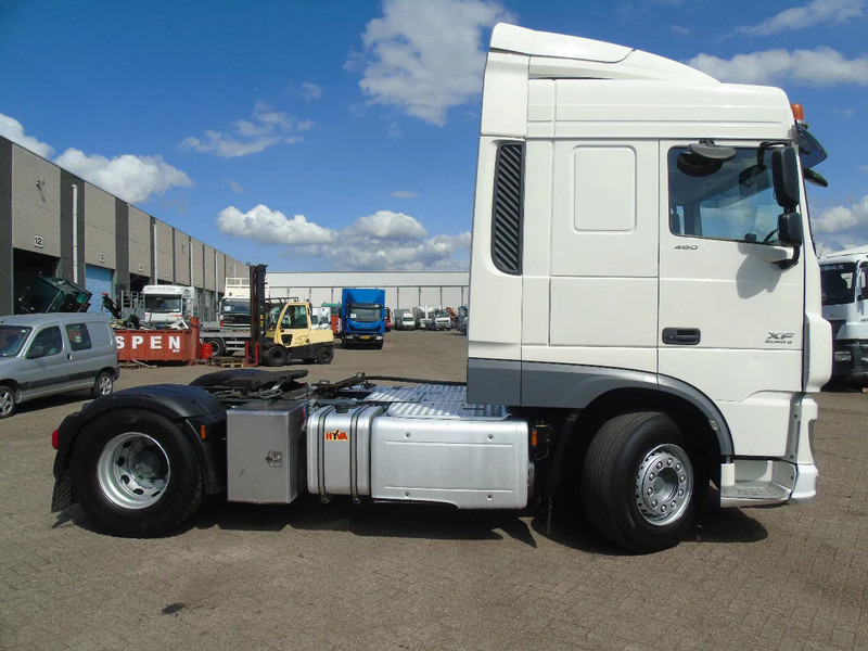 DAF XF 460 + 302KM + PTO + EURO 6 - Xe đầu kéo: hình 3 DAF XF 460 + 302KM + PTO + EURO 6 - Xe đầu kéo: hình 3