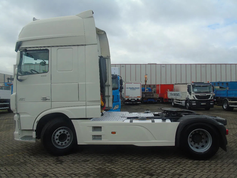 DAF XF 460 + EURO 6 + SSC - Xe đầu kéo: hình 3 DAF XF 460 + EURO 6 + SSC - Xe đầu kéo: hình 3