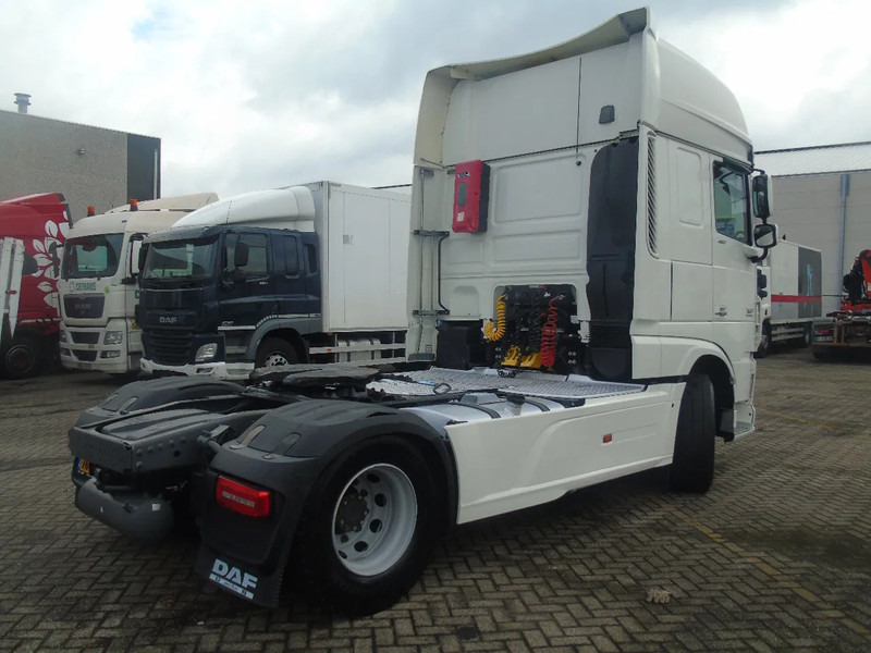 DAF XF 460 + EURO 6 + SSC - Xe đầu kéo: hình 5 DAF XF 460 + EURO 6 + SSC - Xe đầu kéo: hình 5