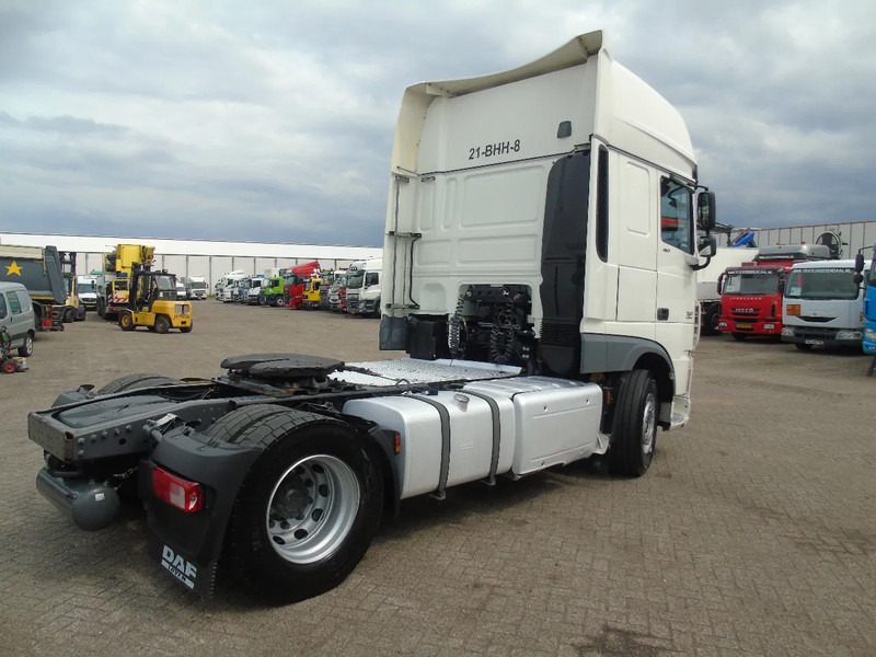 DAF XF 460 + euro 6 - Xe đầu kéo: hình 3 DAF XF 460 + euro 6 - Xe đầu kéo: hình 3