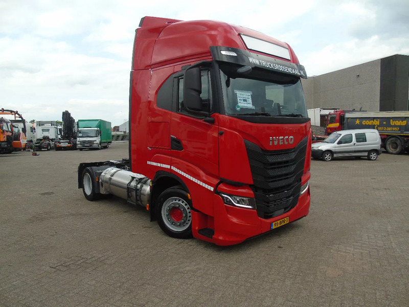 Iveco S-WAY 460 + LNG + 10 PIECES IN STOCK - Xe đầu kéo: hình 2 Iveco S-WAY 460 + LNG + 10 PIECES IN STOCK - Xe đầu kéo: hình 2