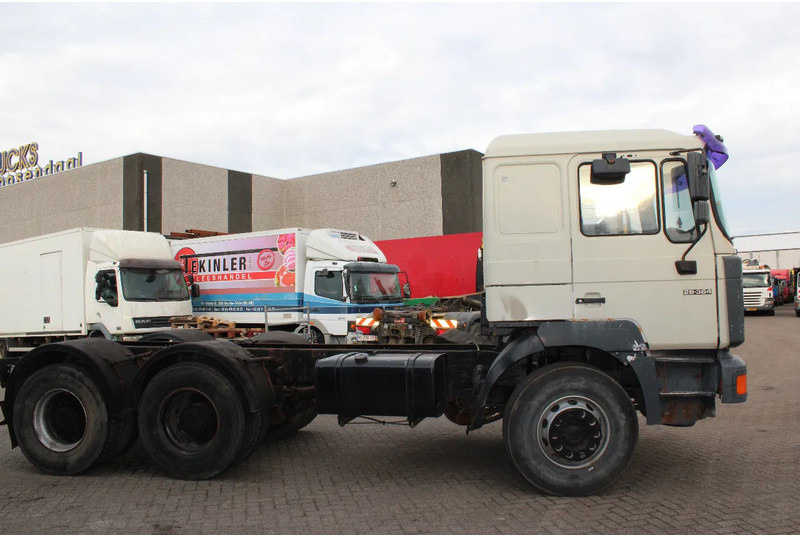 MAN F 26.364 + 6X4 + BIG AXLE + EURO 2 + MANUAL - Xe đầu kéo: hình 2 MAN F 26.364 + 6X4 + BIG AXLE + EURO 2 + MANUAL - Xe đầu kéo: hình 2