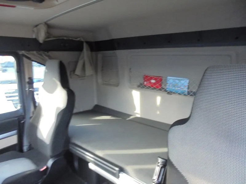 MAN TGX 18.460 Euro 6 + Retarder - Xe đầu kéo: hình 5 MAN TGX 18.460 Euro 6 + Retarder - Xe đầu kéo: hình 5