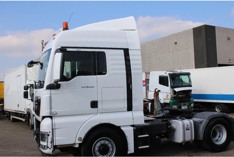 MAN TGX 18.480 + pto + EURO 6 + 4x4 hydro + MANUAL + SPOILER - Xe đầu kéo: hình 3 MAN TGX 18.480 + pto + EURO 6 + 4x4 hydro + MANUAL + SPOILER - Xe đầu kéo: hình 3
