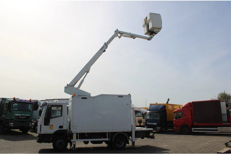 Xe tải Iveco Eurocargo 120EL18 + COMET + EURO 5: hình 6