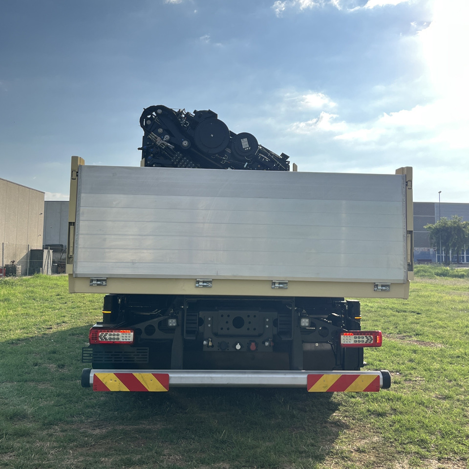 Volvo FM84RF3A - Xe tải thùng lửng/ Phẳng, Xe cẩu tự hành: hình 4 Volvo FM84RF3A - Xe tải thùng lửng/ Phẳng, Xe cẩu tự hành: hình 4