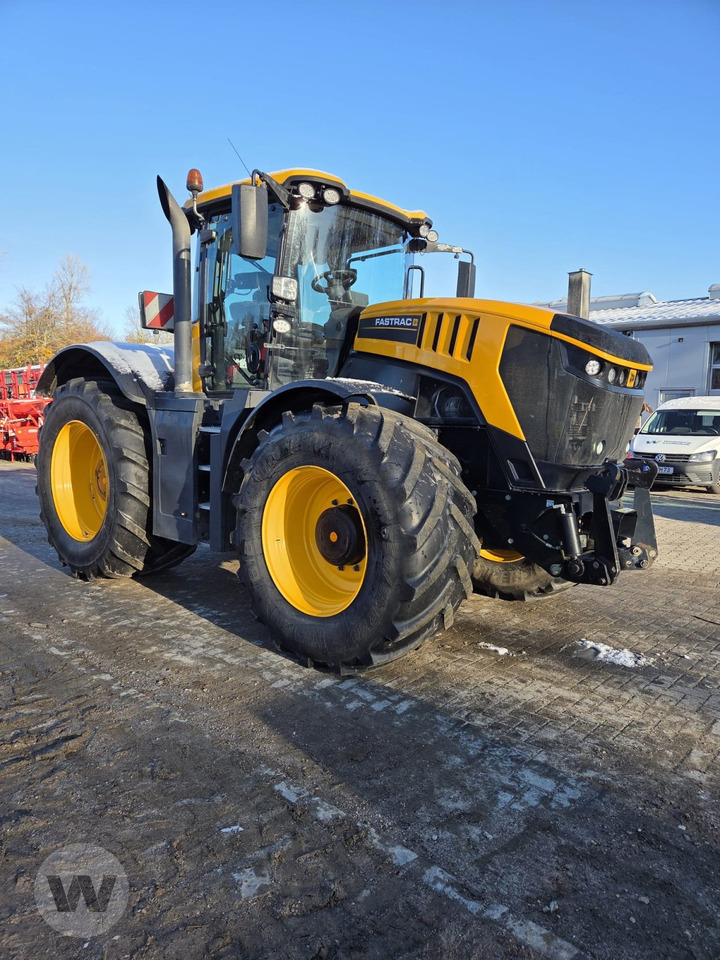 JCB FasTrac 8330 - Máy cày: hình 1 JCB FasTrac 8330 - Máy cày: hình 1