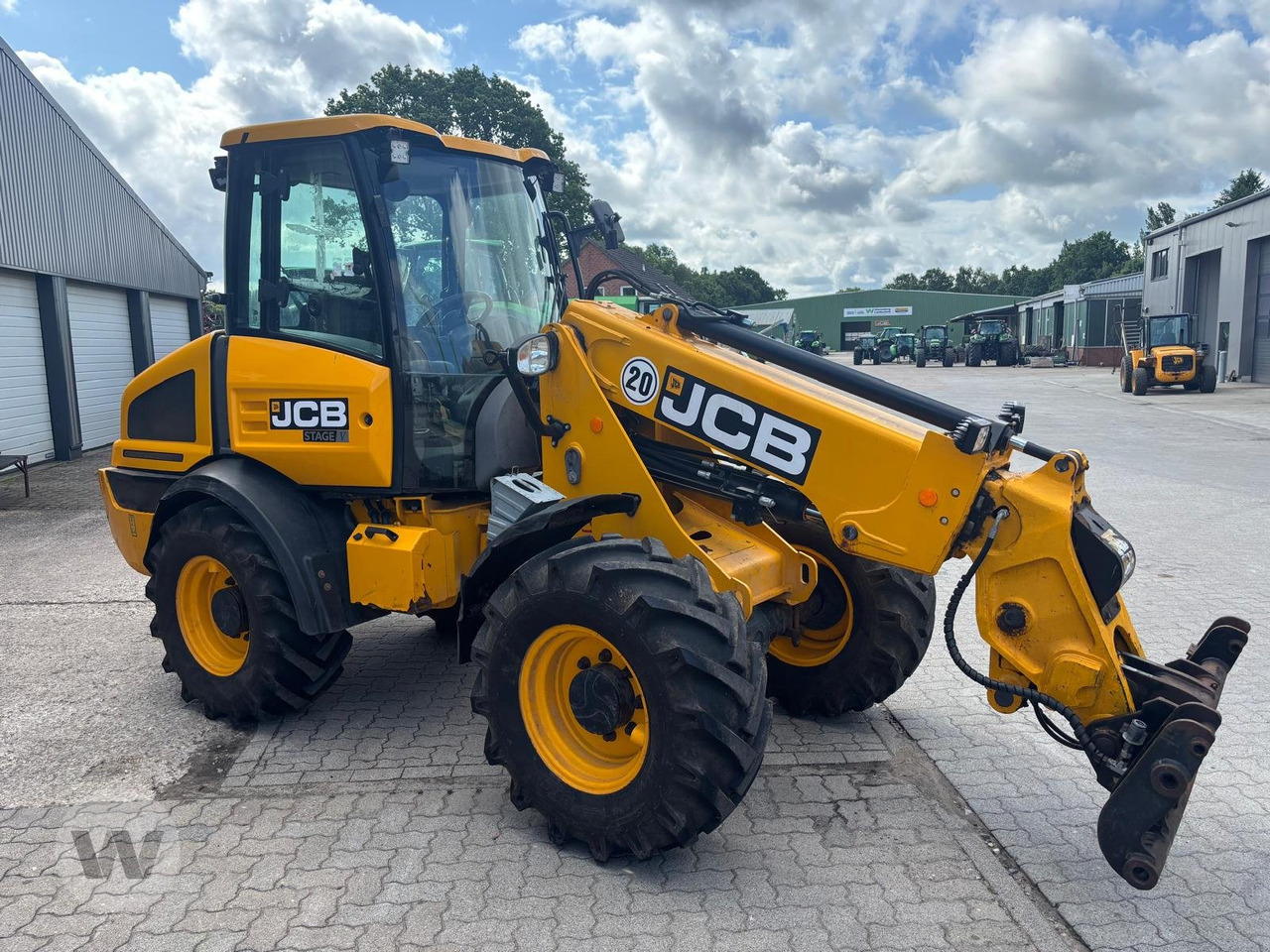 JCB TM 220 - Máy xúc lật bánh lốp: hình 5 JCB TM 220 - Máy xúc lật bánh lốp: hình 5