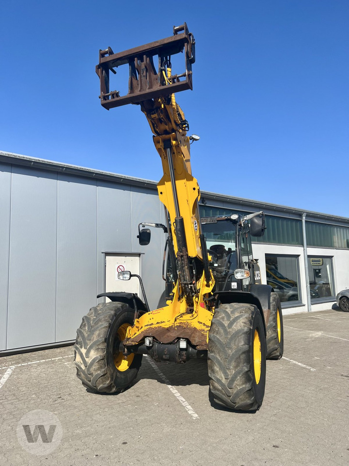 JCB TM 320 S - Máy xúc lật bánh lốp: hình 3 JCB TM 320 S - Máy xúc lật bánh lốp: hình 3