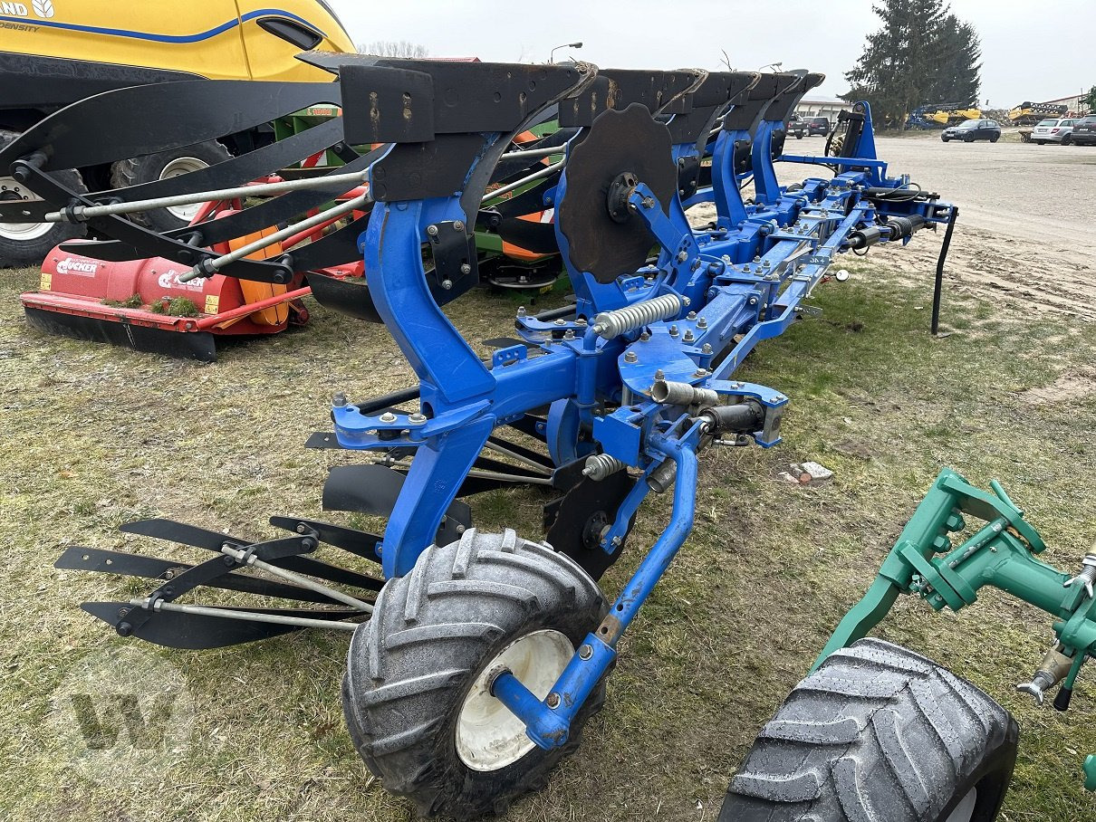 New Holland PHVH 4+1 - Cày: hình 4 New Holland PHVH 4+1 - Cày: hình 4