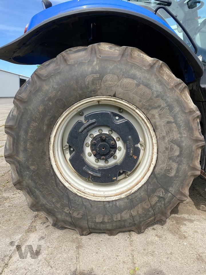 New Holland T 8.380 UC - Máy cày: hình 4 New Holland T 8.380 UC - Máy cày: hình 4