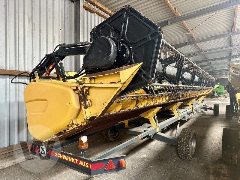 New Holland VARIFEED 35V - Máy gặt liên hợp: hình 1 New Holland VARIFEED 35V - Máy gặt liên hợp: hình 1