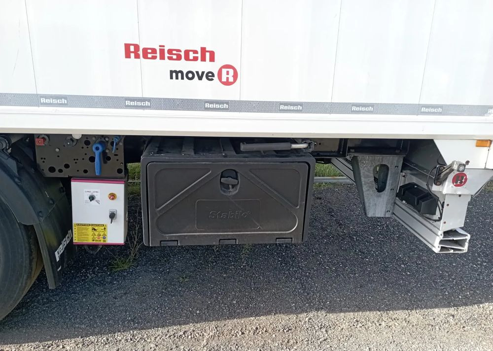 Reisch 3x Ruchoma podłoga 2 - 2022 , 1-2023 - Sơ mi rơ moóc sàn đi bộ: hình 4 Reisch 3x Ruchoma podłoga 2 - 2022 , 1-2023 - Sơ mi rơ moóc sàn đi bộ: hình 4