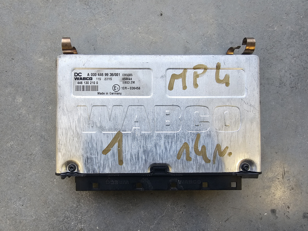 MERCEDES-BENZ ATEGO MP4 EURO 6 / ABS EBS CONTROL UNIT / A0004469936 - ECU: hình 2 MERCEDES-BENZ ATEGO MP4 EURO 6 / ABS EBS CONTROL UNIT / A0004469936 - ECU: hình 2