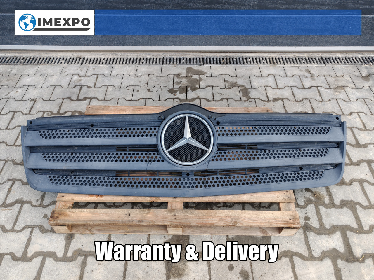 MERCEDES-BENZ ATEGO MP4 EURO 6 / FRONT GRILL - Lưới tản nhiệt: hình 1 MERCEDES-BENZ ATEGO MP4 EURO 6 / FRONT GRILL - Lưới tản nhiệt: hình 1