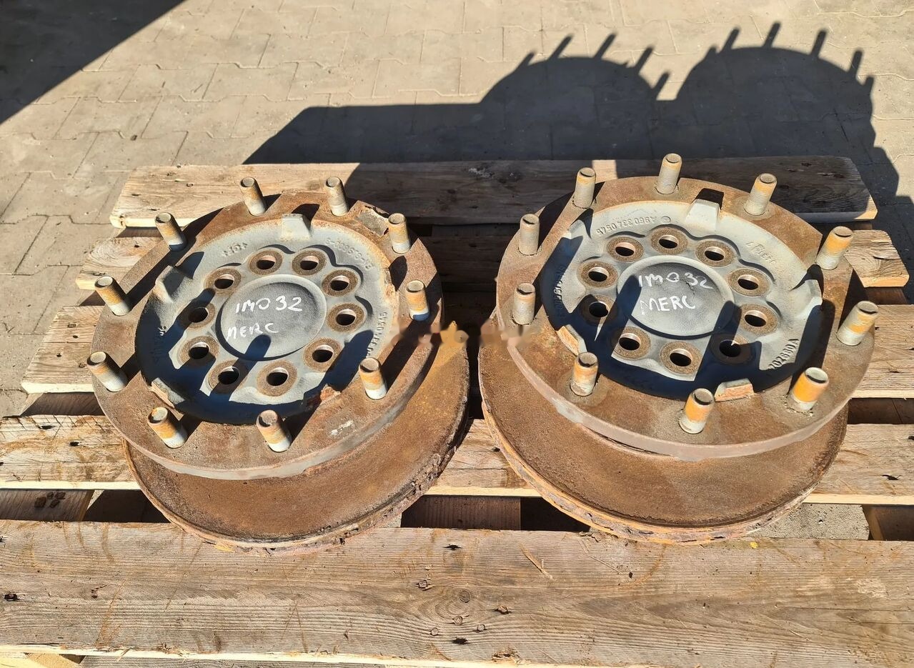 Mercedes-Benz Piasta przód przednia MERCEDES ACTROS MP4 Mercedes-Benz ACTROS MP4 truck - Ổ bánh lái cho Xe tải: hình 1 Mercedes-Benz Piasta przód przednia MERCEDES ACTROS MP4 Mercedes-Benz ACTROS MP4 truck - Ổ bánh lái cho Xe tải: hình 1