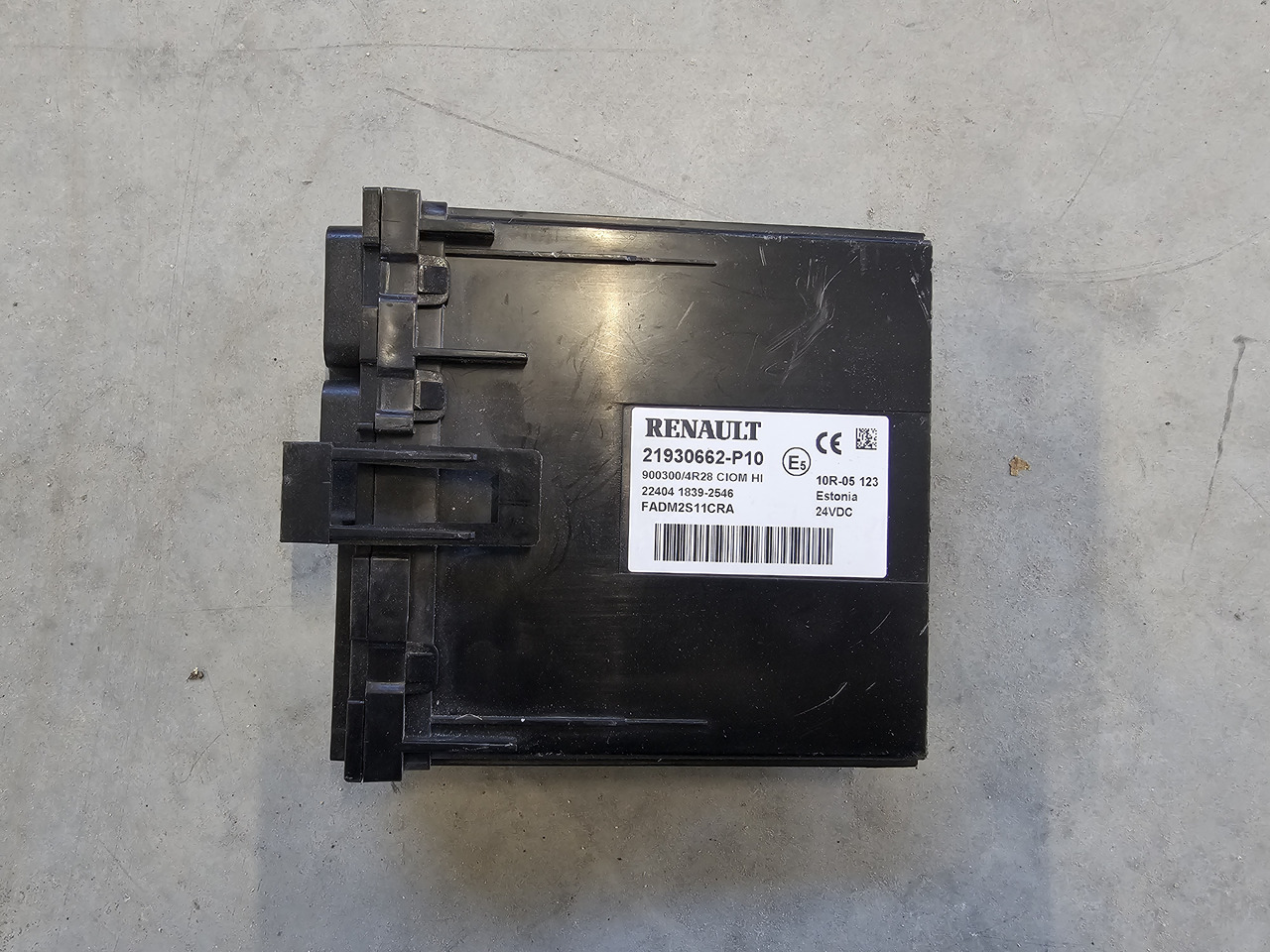RENAULT RANGE T / CIOM HI CONTROL UNIT / 21930662 P10 - ECU: hình 2 RENAULT RANGE T / CIOM HI CONTROL UNIT / 21930662 P10 - ECU: hình 2