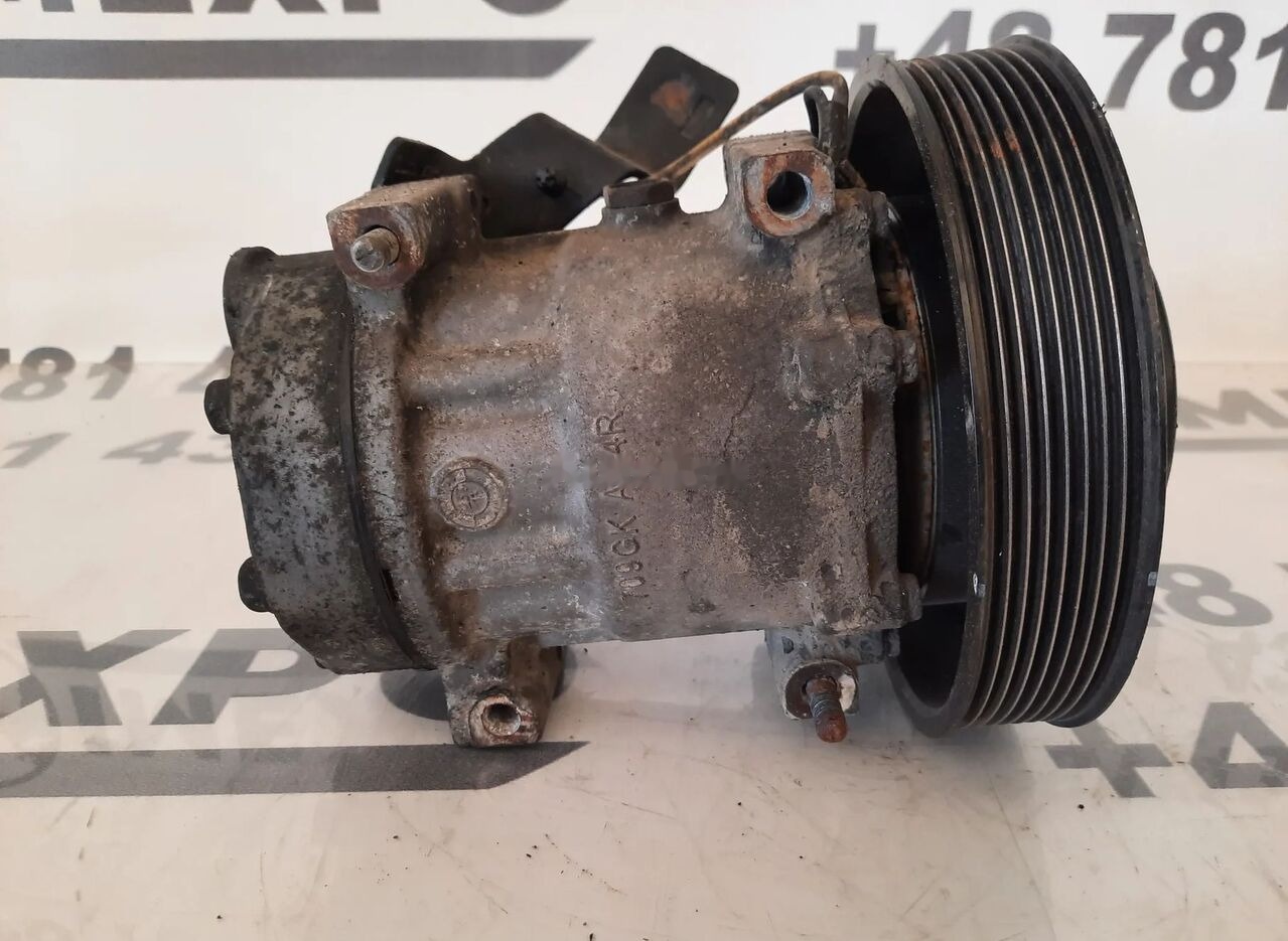 Renault RANGE T truck - Lốc điều hòa cho Xe tải: hình 2 Renault RANGE T truck - Lốc điều hòa cho Xe tải: hình 2