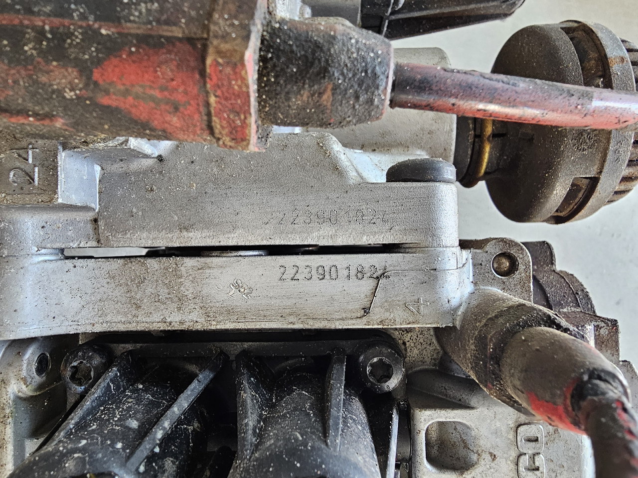 SCANIA R, P, G / APS AIR DRYIER / 223901824 - Van phanh: hình 4 SCANIA R, P, G / APS AIR DRYIER / 223901824 - Van phanh: hình 4