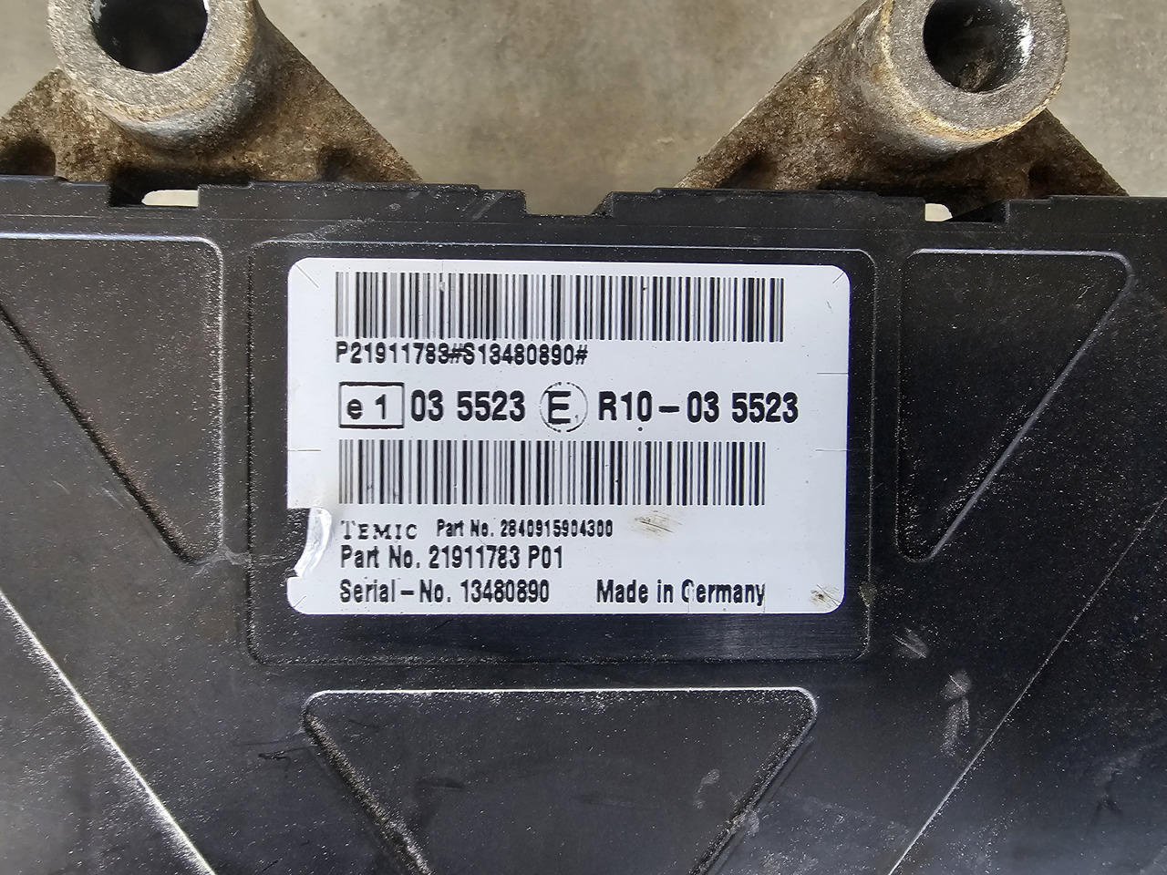 VOLVO FH4 FM4 / ADBLUE SCR CONTROL UNIT / 21911783 P01 - ECU: hình 4 VOLVO FH4 FM4 / ADBLUE SCR CONTROL UNIT / 21911783 P01 - ECU: hình 4