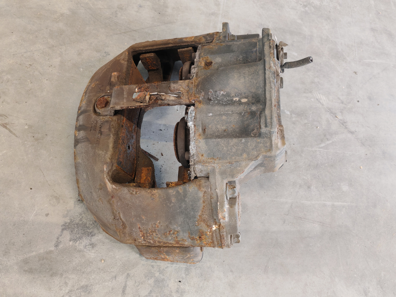 VOLVO RENAULT DXI / MERITOR ELSA 225 / BRAKE CALIPER / RIGHT - Bộ kẹp phanh: hình 3 VOLVO RENAULT DXI / MERITOR ELSA 225 / BRAKE CALIPER / RIGHT - Bộ kẹp phanh: hình 3