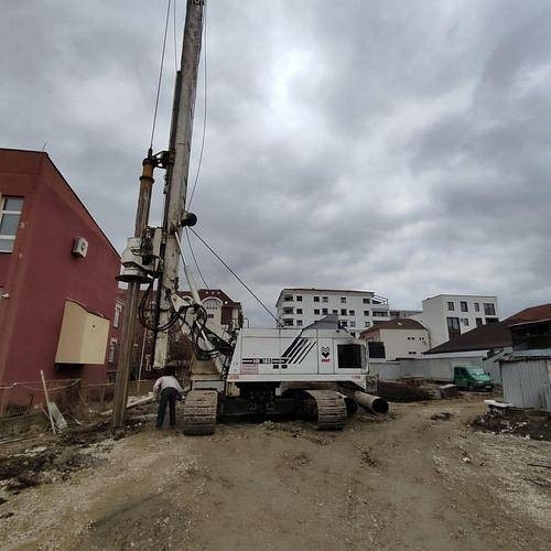 Mait HR180 - Máy đóng cọc: hình 1 Mait HR180 - Máy đóng cọc: hình 1