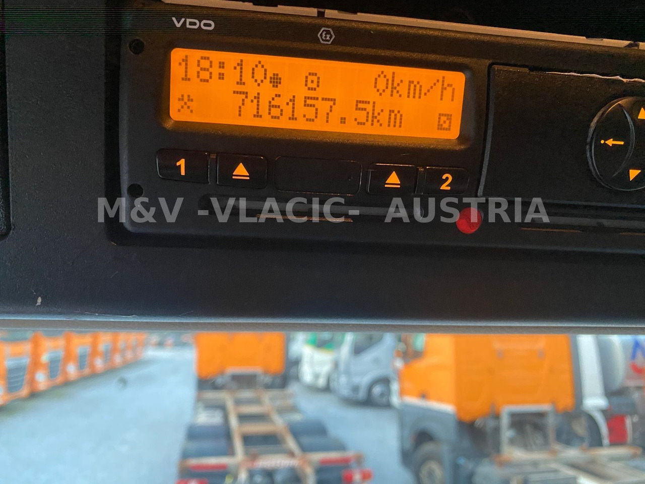 Mercedes-Benz 2542 - Xe chở container/ Xe tải hoán đổi thân: hình 5 Mercedes-Benz 2542 - Xe chở container/ Xe tải hoán đổi thân: hình 5