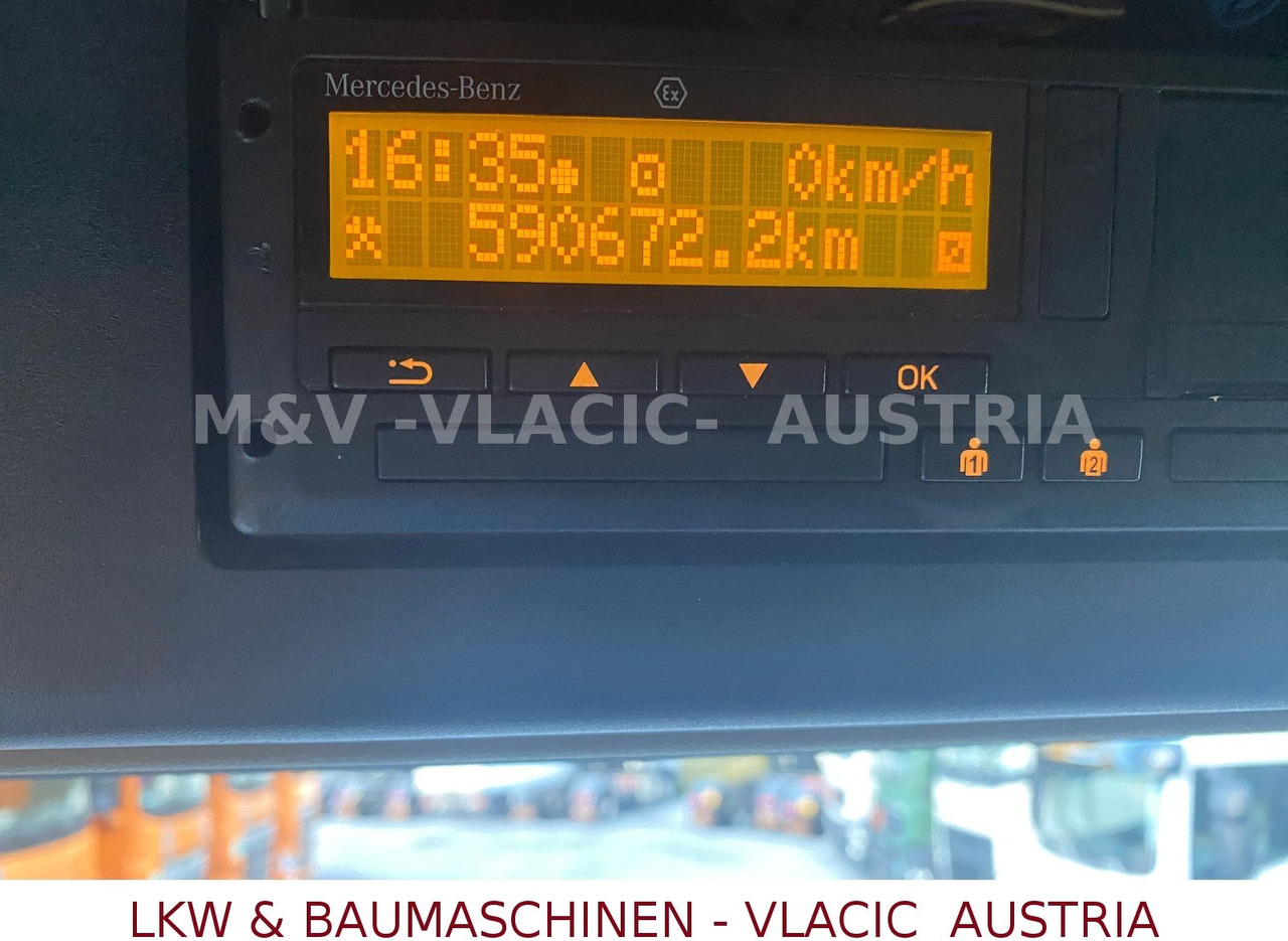 Mercedes-Benz Actros 2545 - Xe chở container/ Xe tải hoán đổi thân: hình 4 Mercedes-Benz Actros 2545 - Xe chở container/ Xe tải hoán đổi thân: hình 4