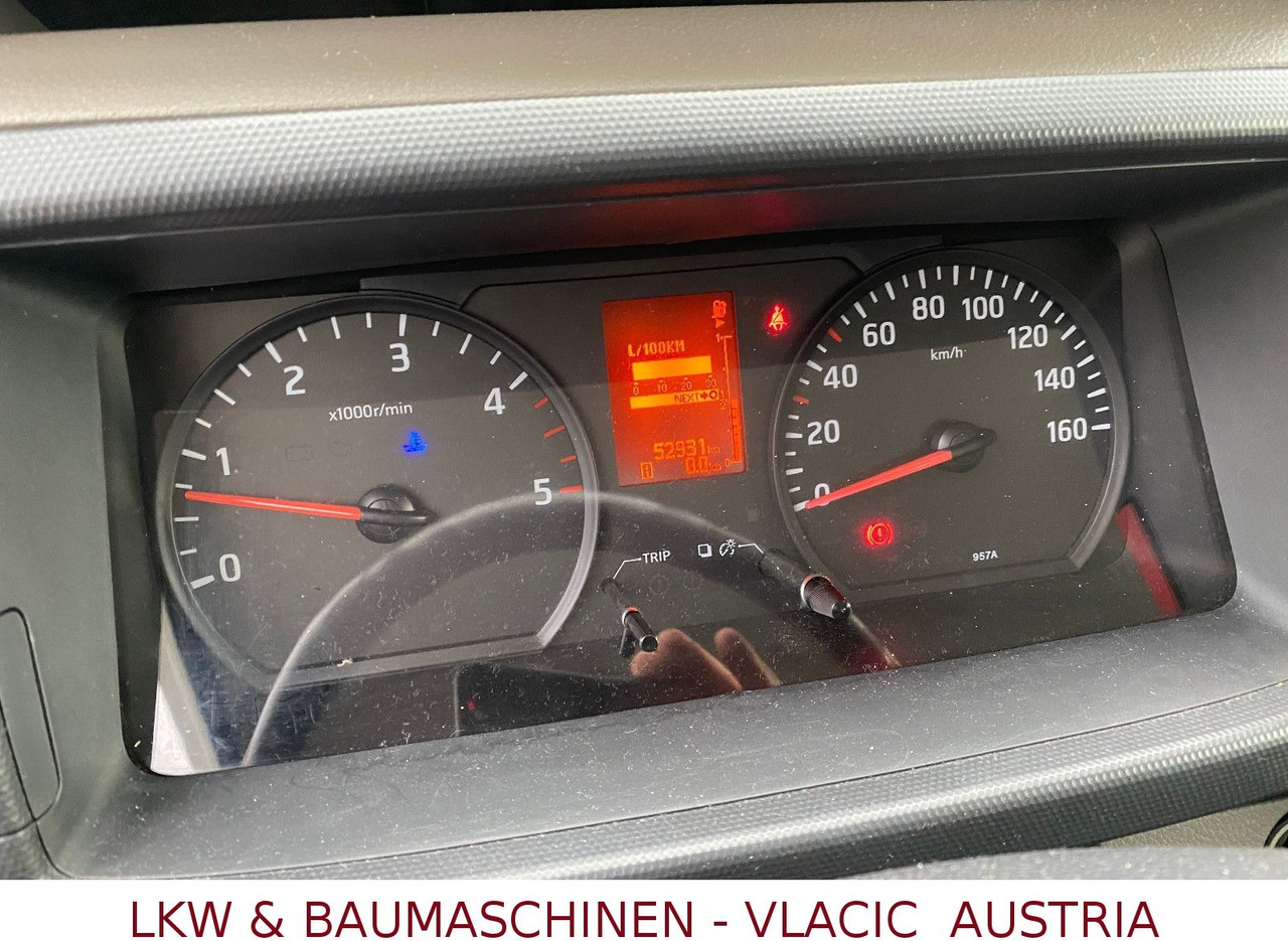 Nissan CABSTAR NT 400 (Ges.Gew.3500 kg) ADR - Xe tải thùng lửng/ Phẳng: hình 5 Nissan CABSTAR NT 400 (Ges.Gew.3500 kg) ADR - Xe tải thùng lửng/ Phẳng: hình 5