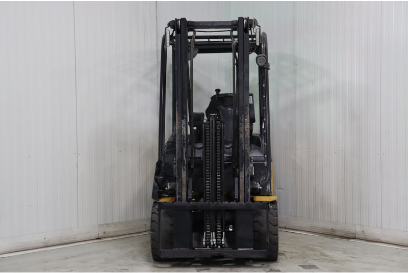 Caterpillar EP35N - Xe nâng điện: hình 3 Caterpillar EP35N - Xe nâng điện: hình 3